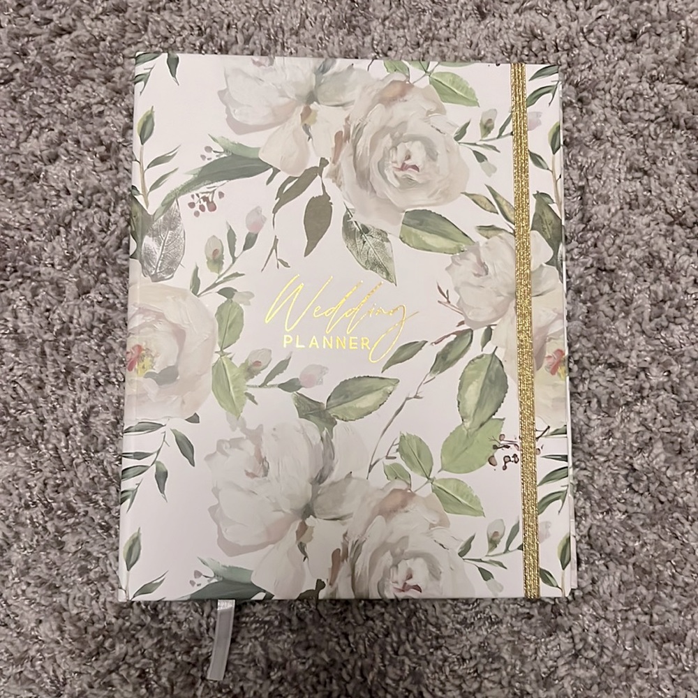 Simply 12-Month Wedding Planner